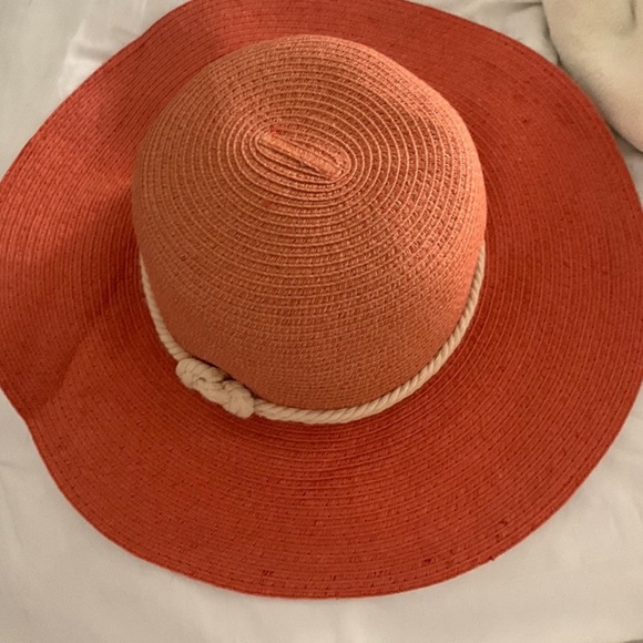 BCBG summer hat and two more - Picture 11 of 13